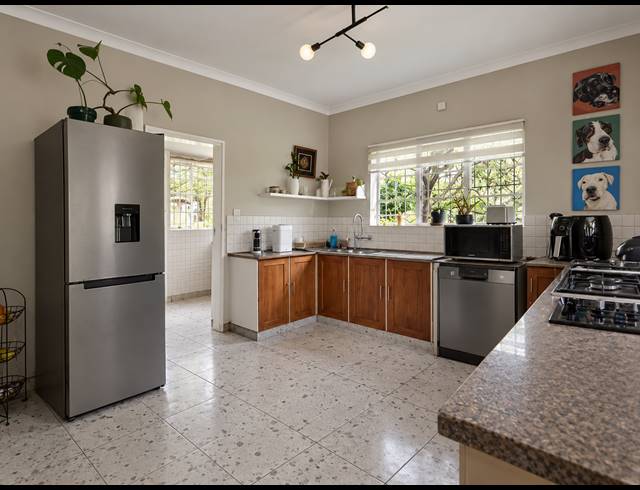 3 BEDROOM HOUSE FOR SALE IN LINDEN